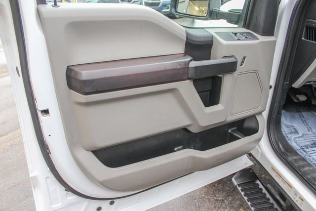 Used 2019 White Ford XL image 15