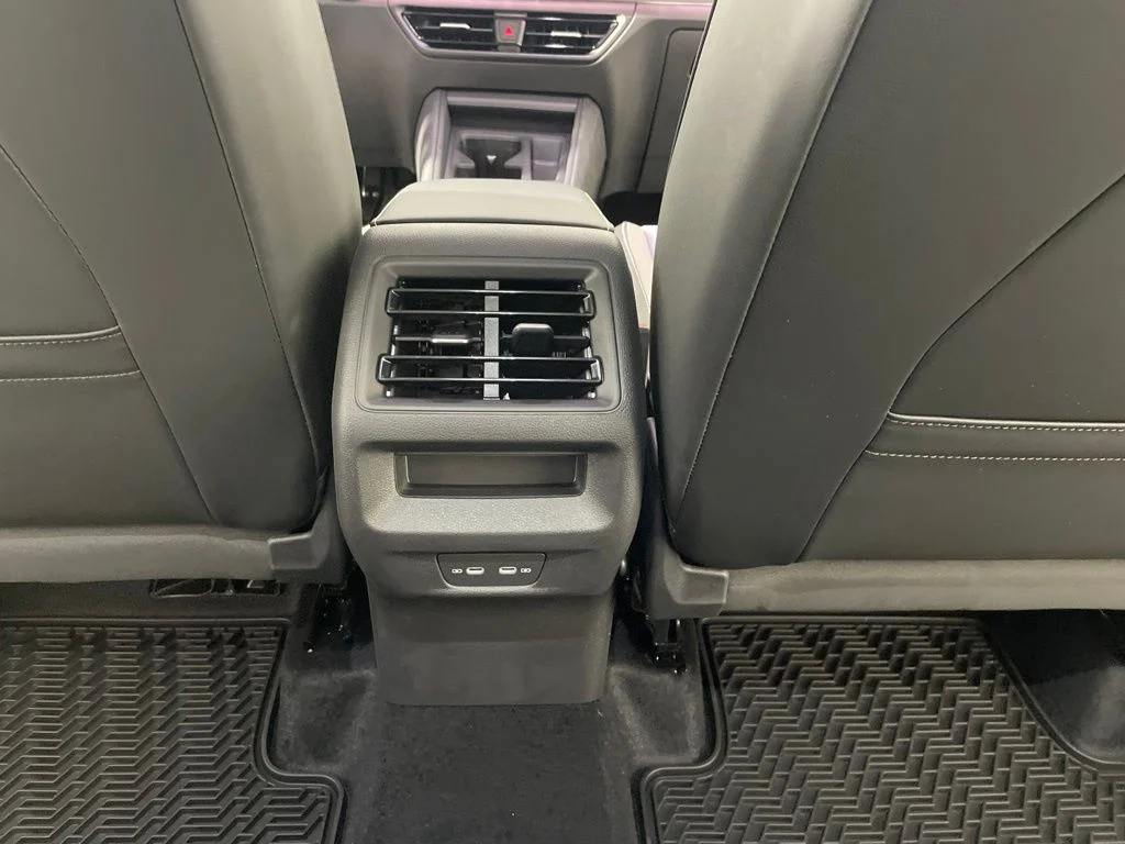 2026 Volkswagen Tiguan SE - Photo 20