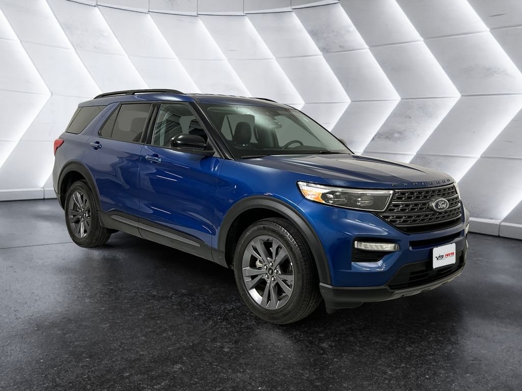 2022 Ford Explorer XLT 4WD's photo