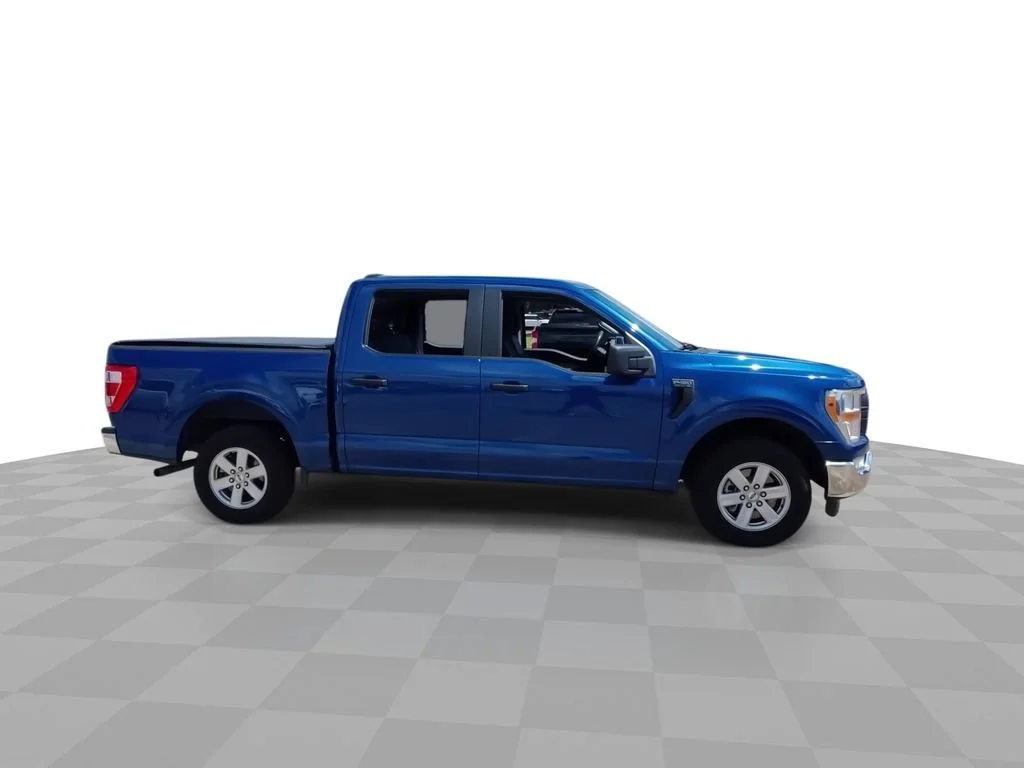 Used 2022 Blue Ford XL image 9