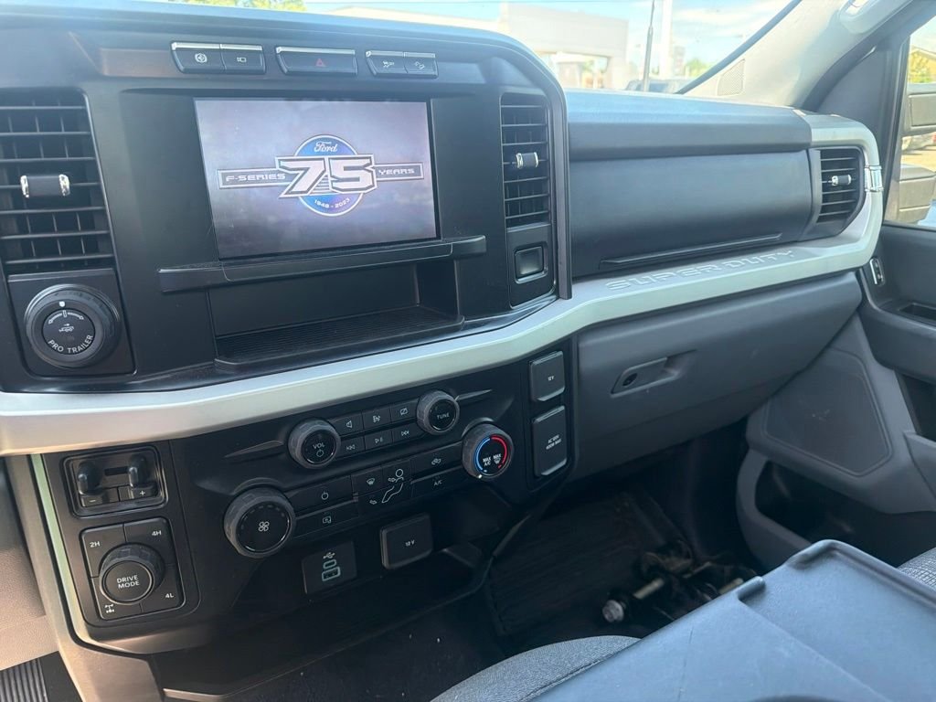 Used 2023 Silver Ford XLT image 10