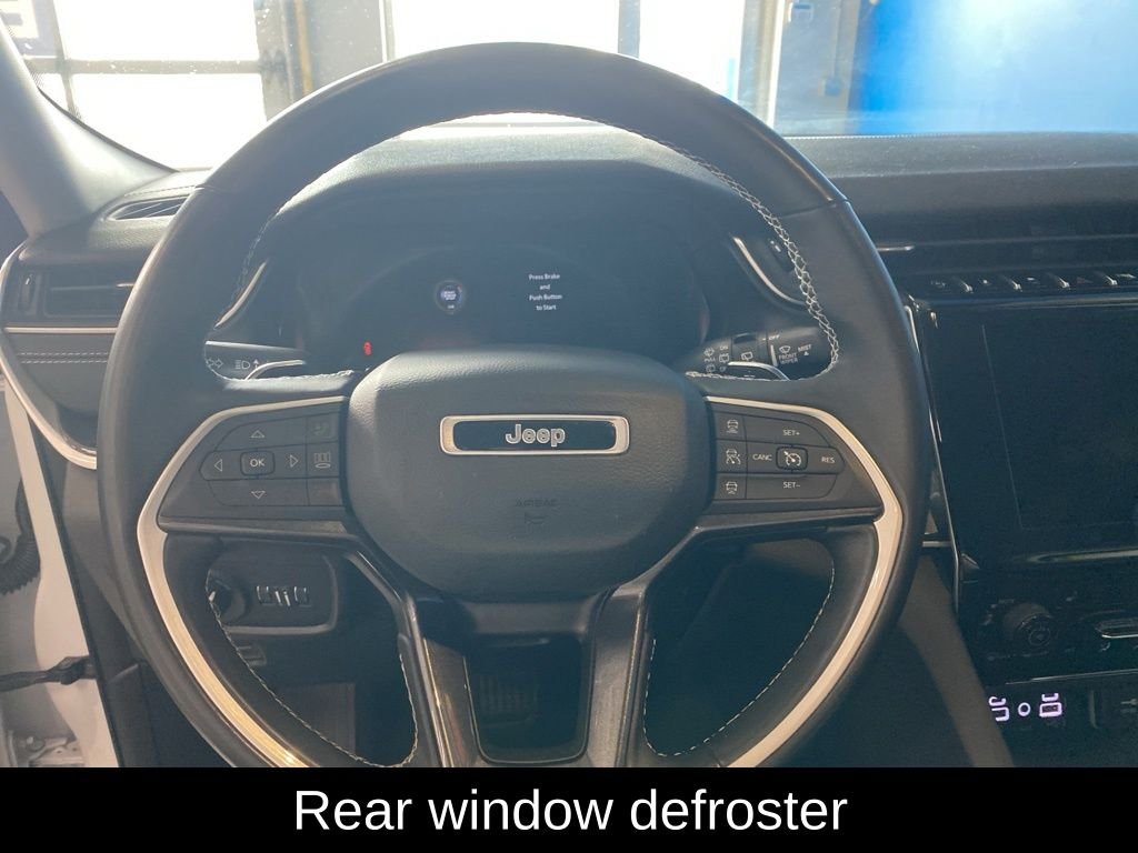 Used 2022 White Jeep Laredo image 5