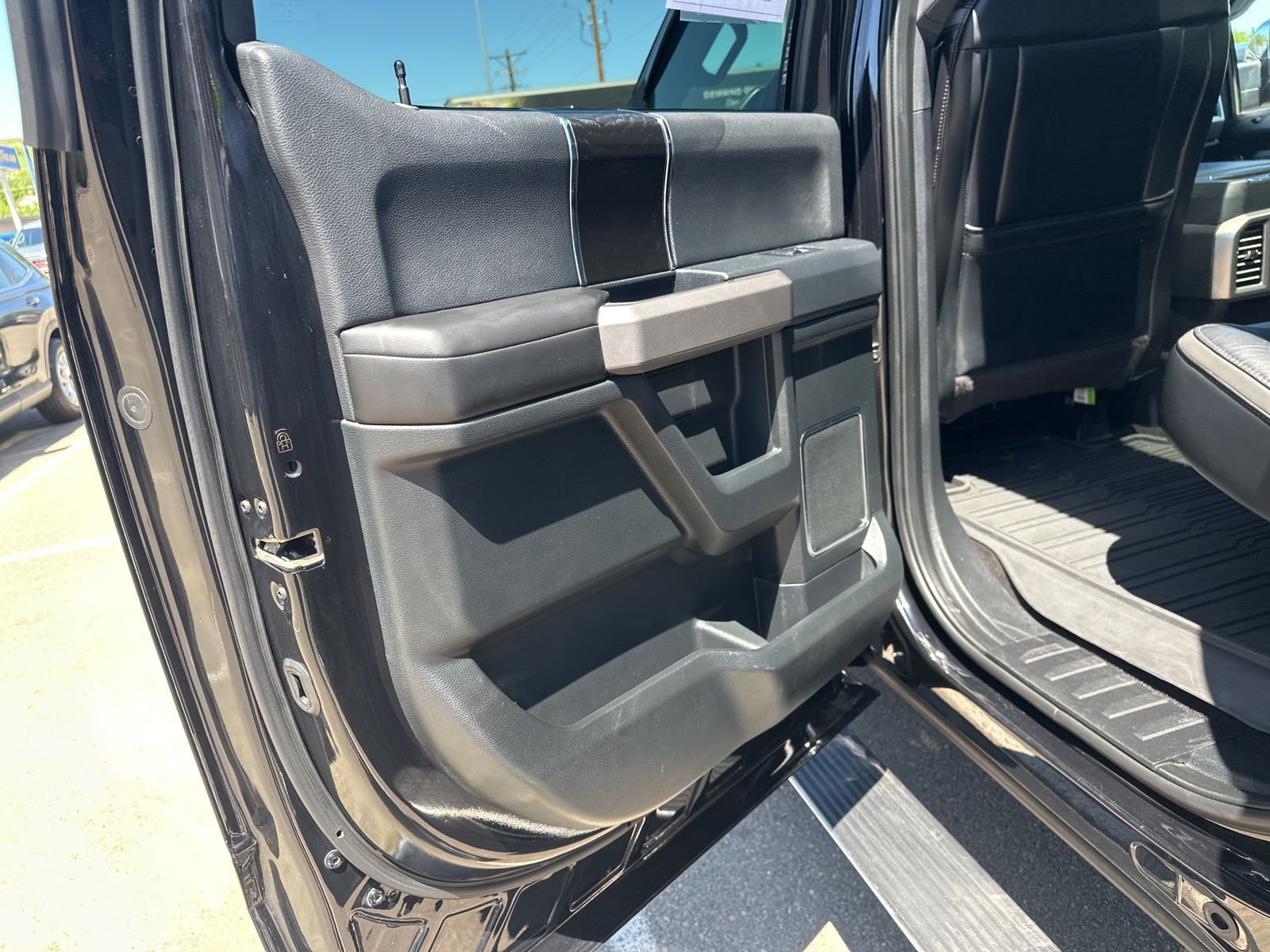 Used 2020 Black Ford Platinum image 30
