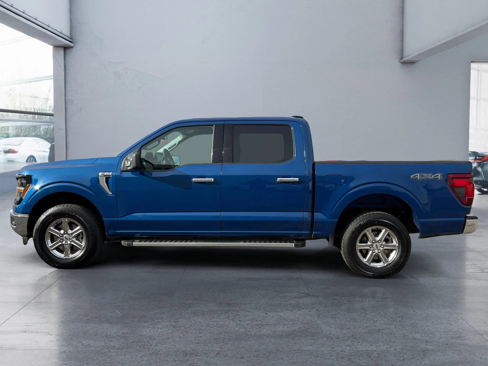 Used 2025 Blue Ford XLT image 2