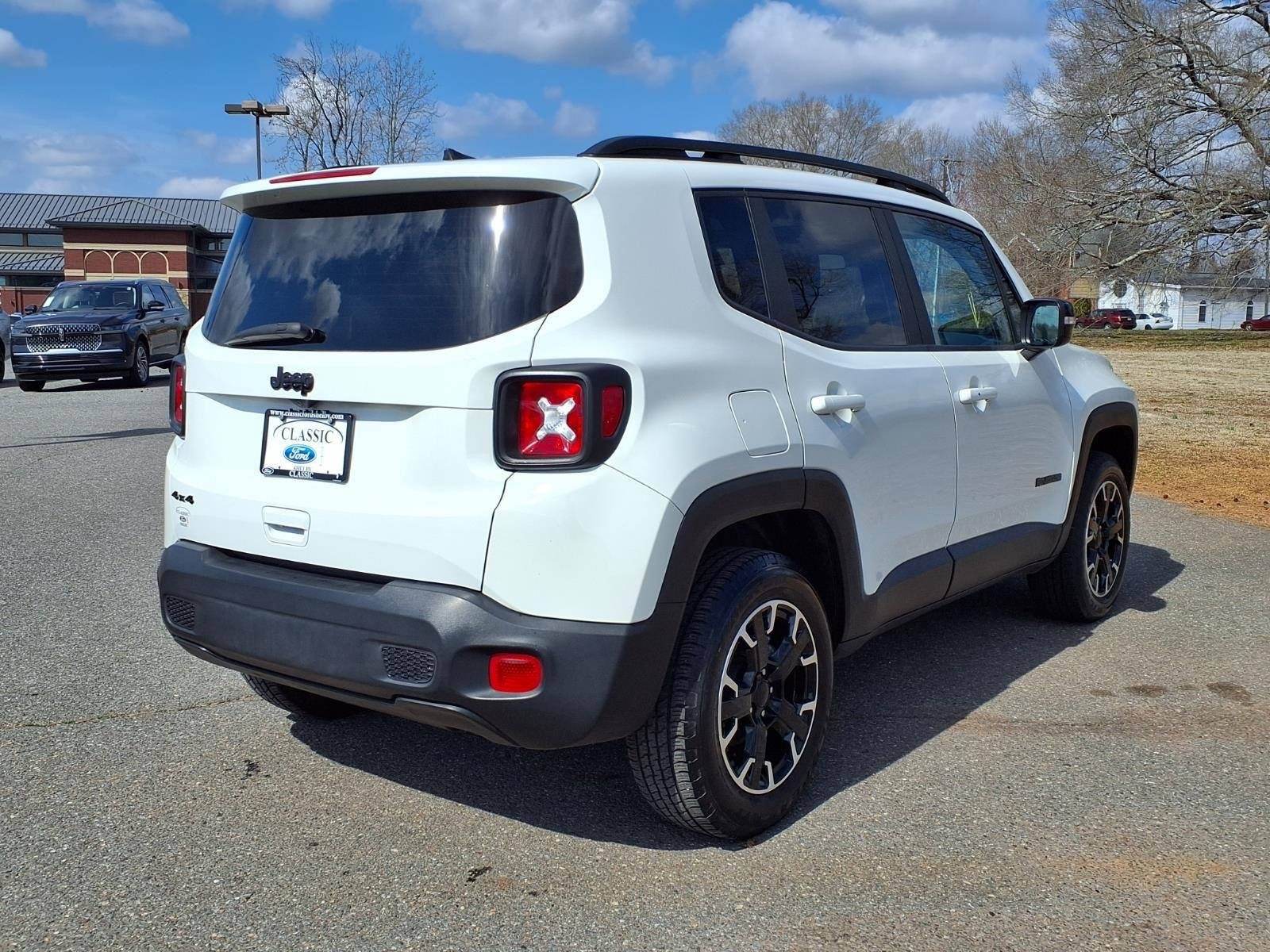 Used 2023 WHITE JEEP  image 2