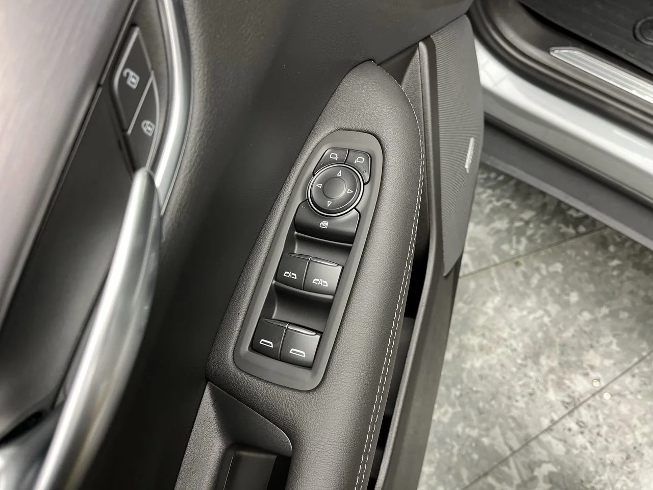 2026 Cadillac XT5 Luxury - Photo 7