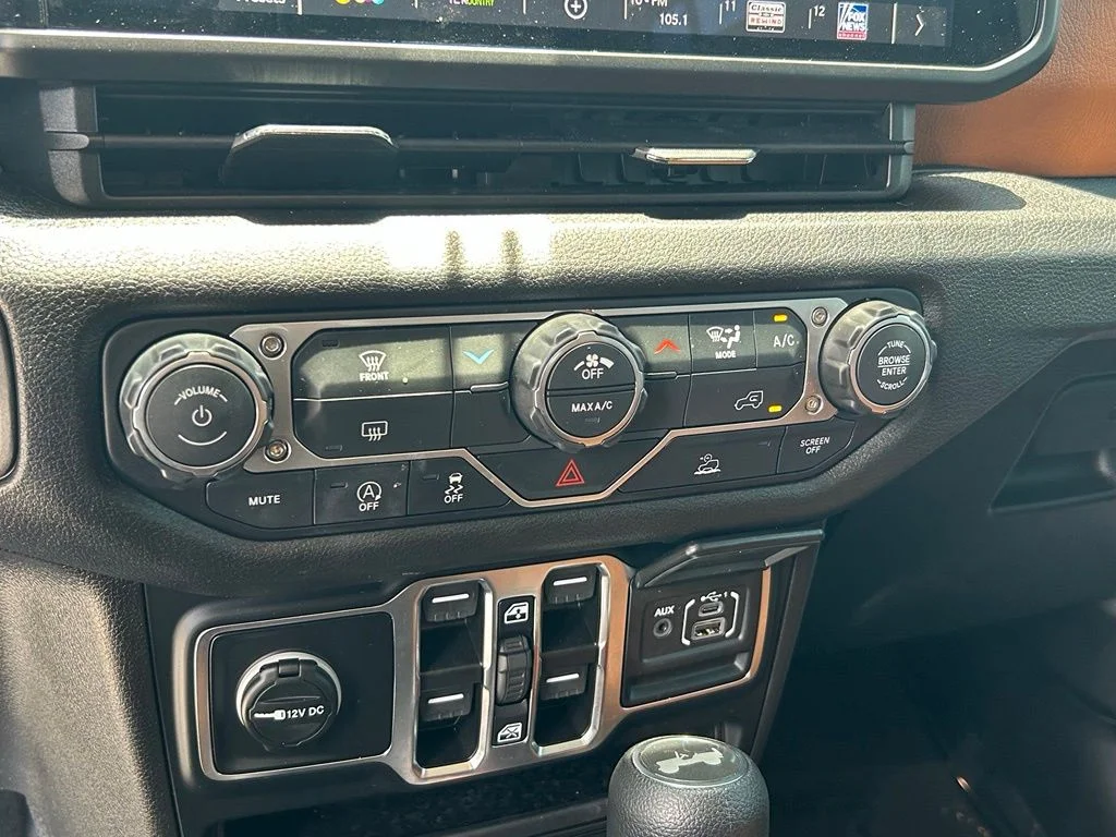 Used 2026 White Jeep Sport image 23