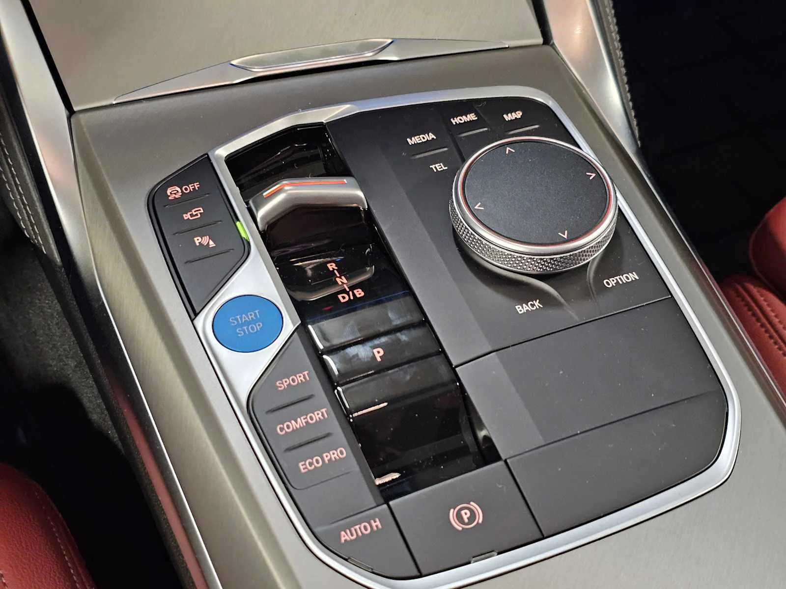 New 2026 Dravit Grey Metallic BMW xDrive40 image 19