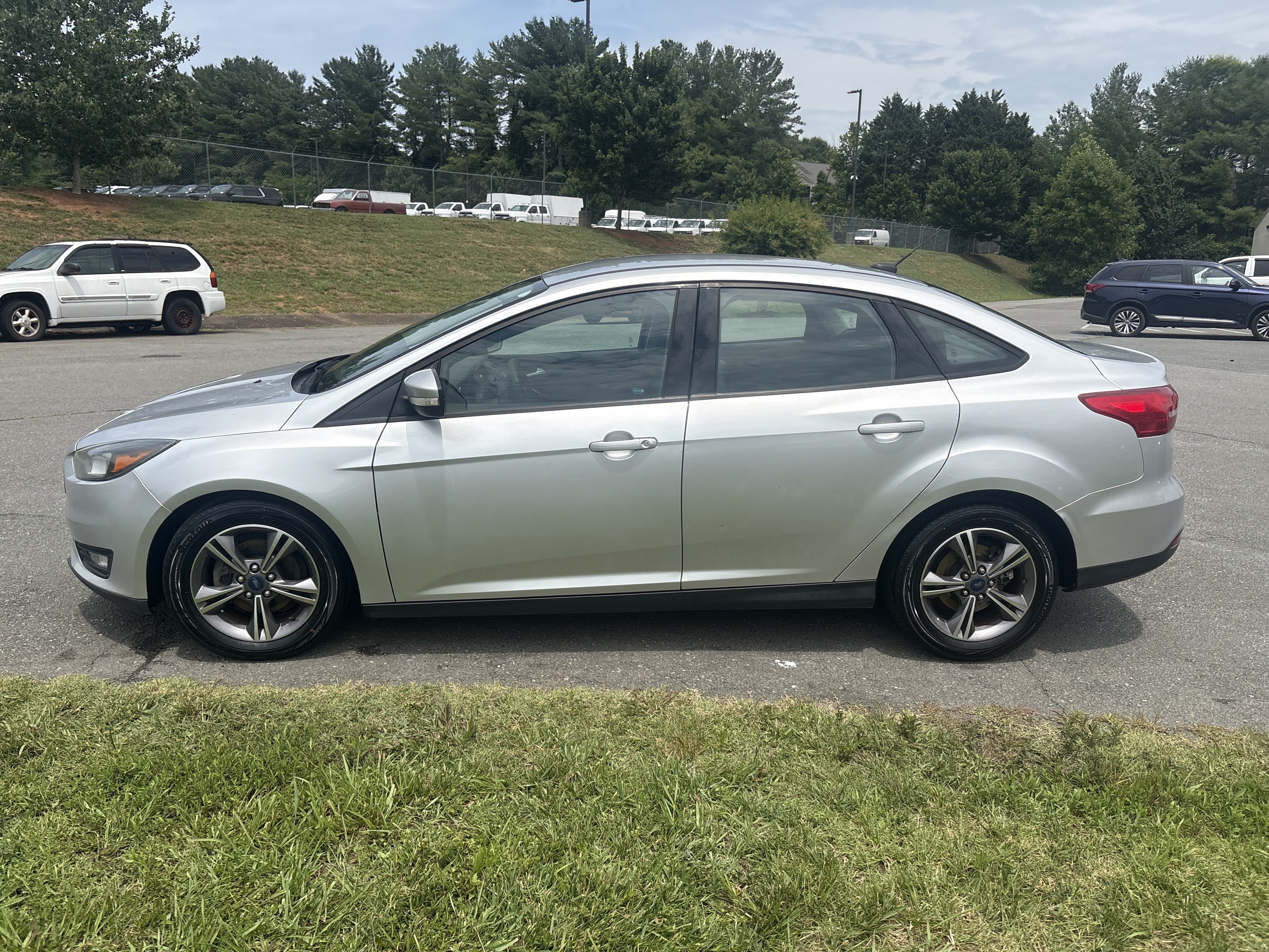 Used 2017 Ford Focus SE with VIN 1FADP3FE8HL274516 for sale in Boone, NC