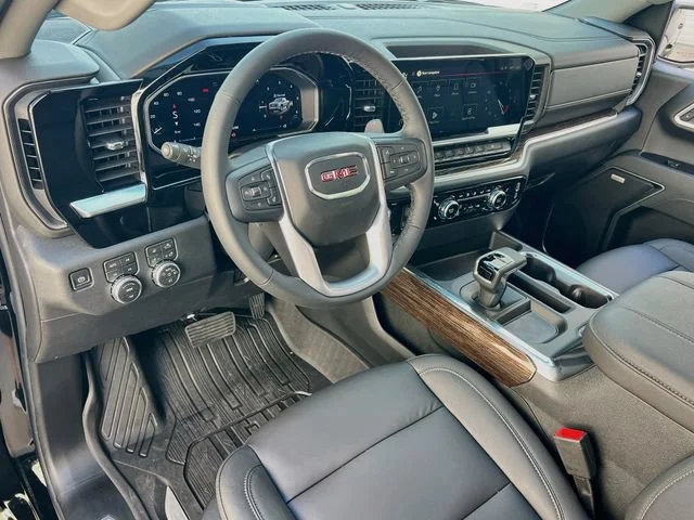 New 2026 Onyx Black GMC Elevation image 6