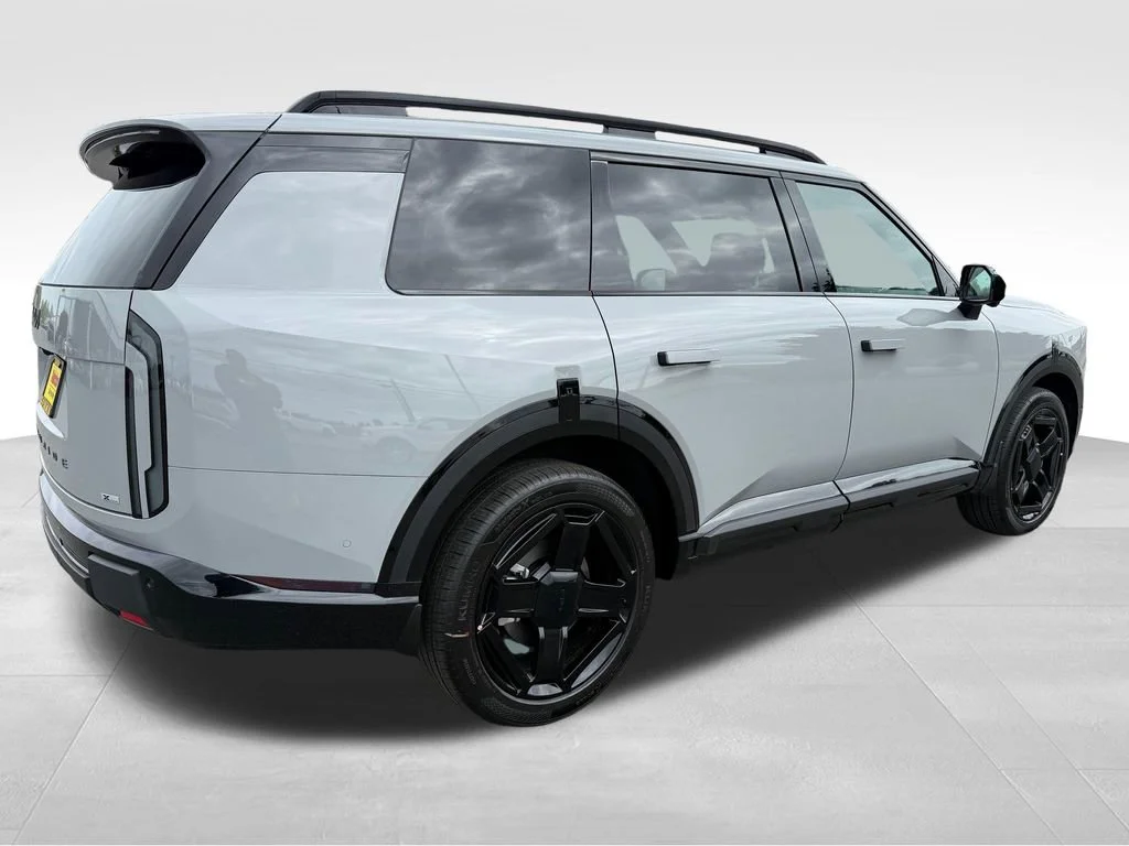New 2027 Wolf Gray Kia X-Line SX image 7