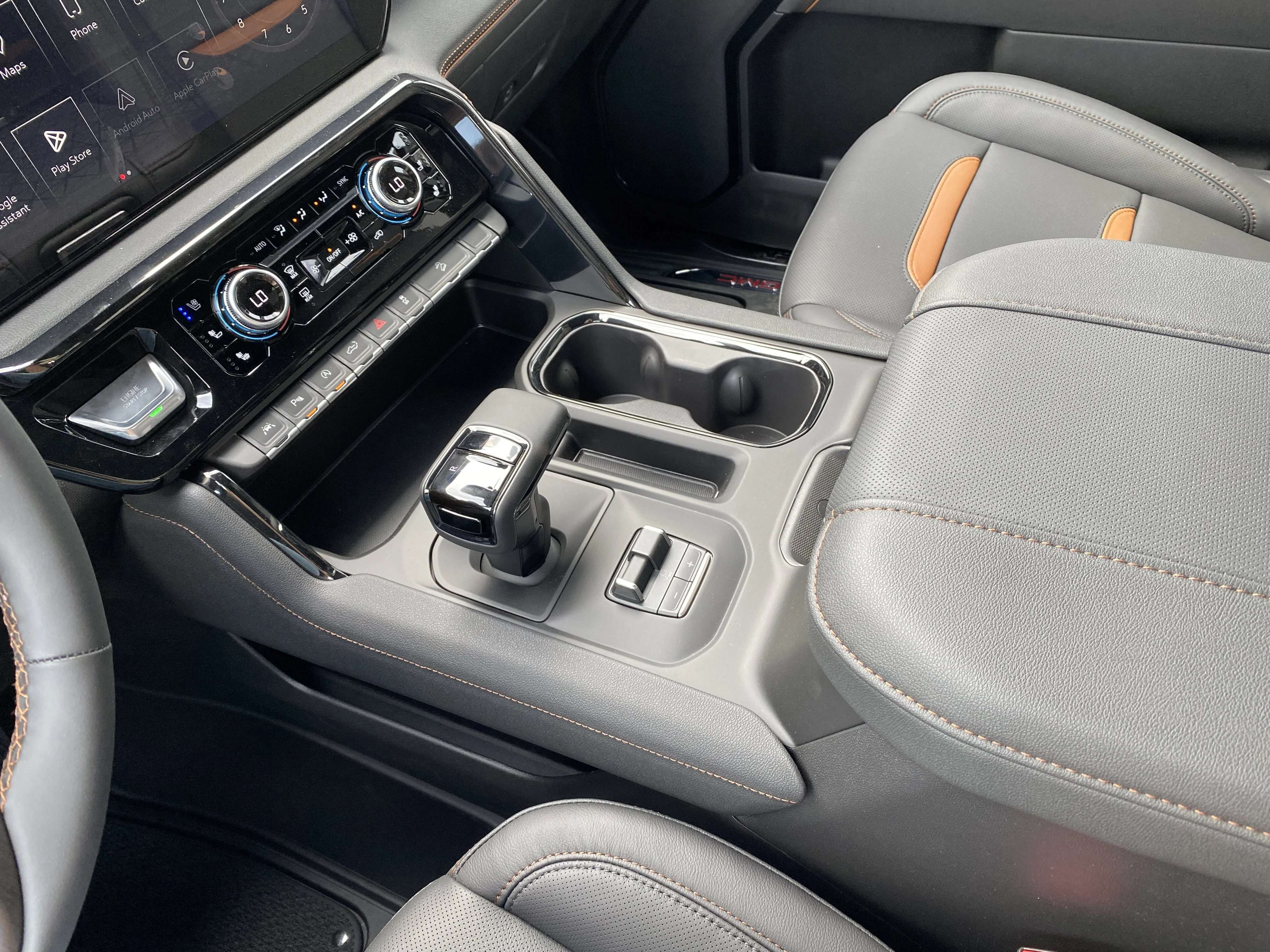 New 2026 ONYX BLACK GMC AT4 image 24