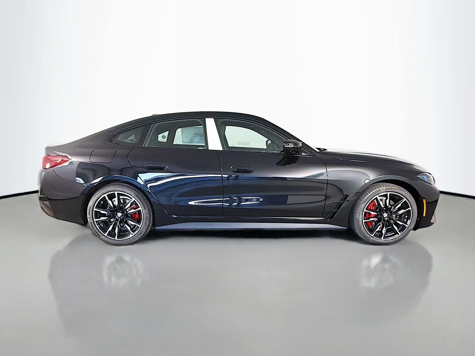 New 2026 Black Sapphire Metallic BMW M60 image 8