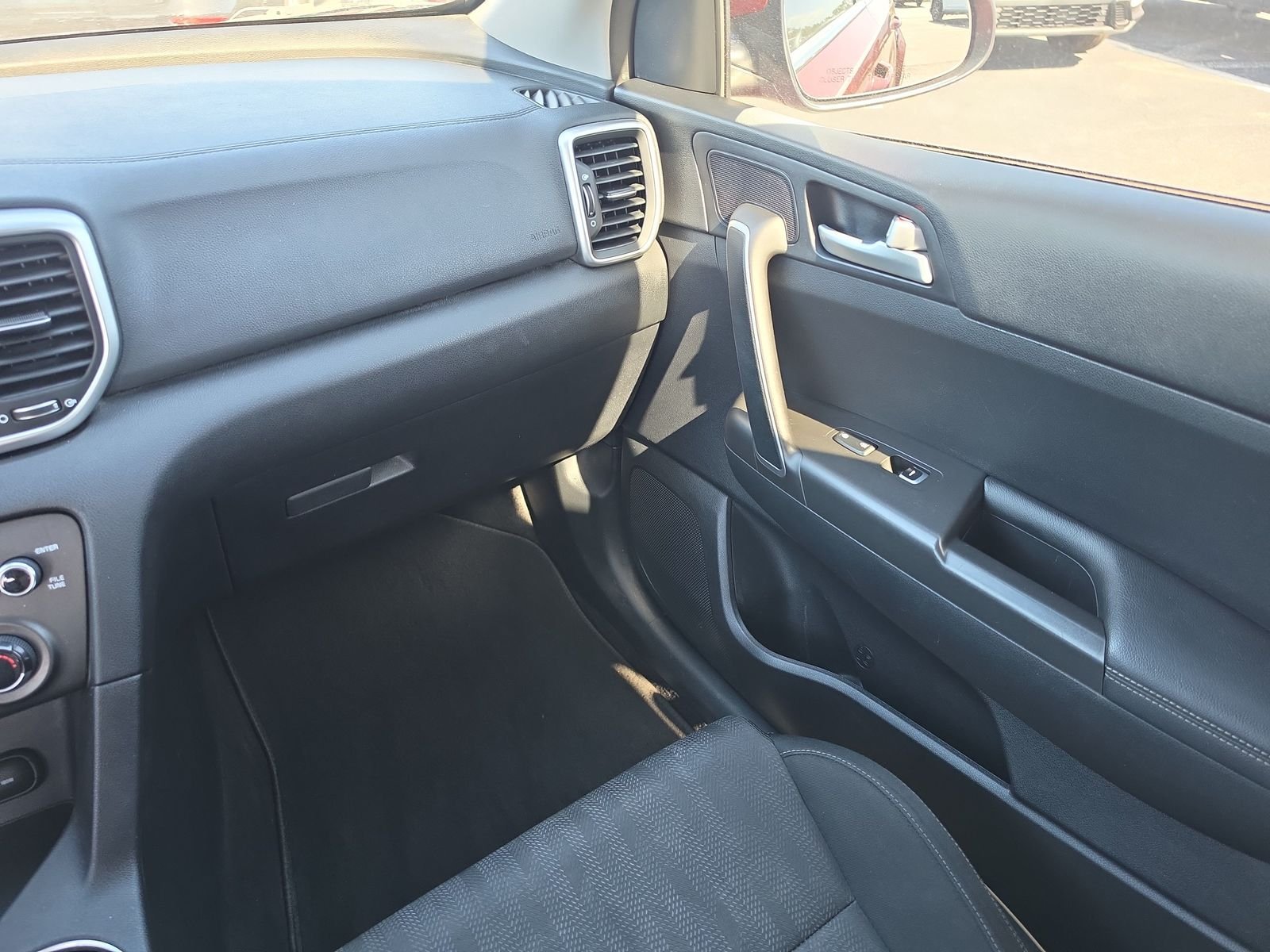 Used 2020 Red Kia LX image 11