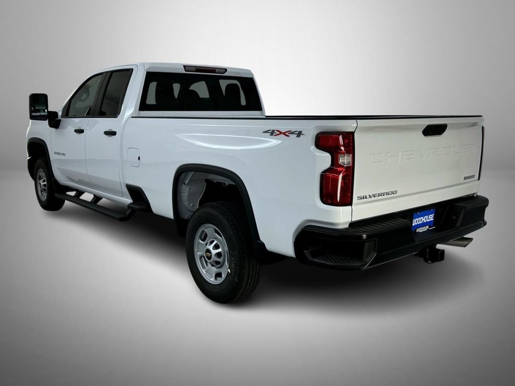 New 2026 Summit White Chevrolet WT image 7