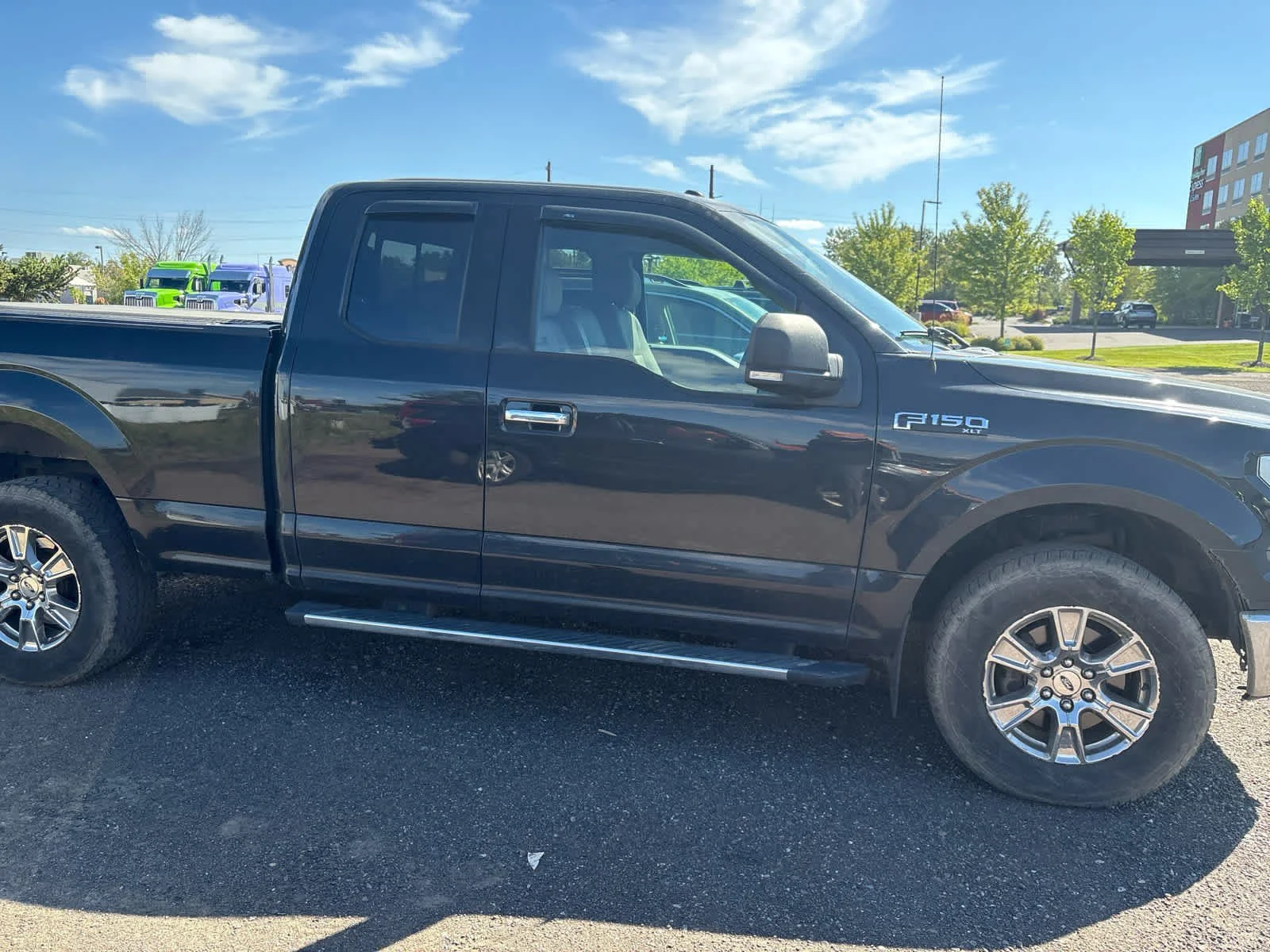 Used 2015 Tuxedo Black Metallic Ford Lariat image 8