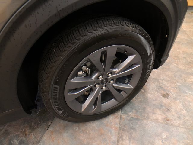 New 2026 Carbonized Gray Metallic Ford Active image 9