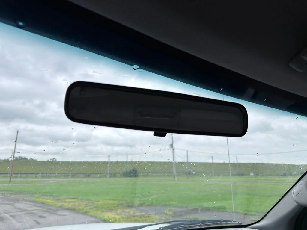 Used 2004 White Ford XL image 33