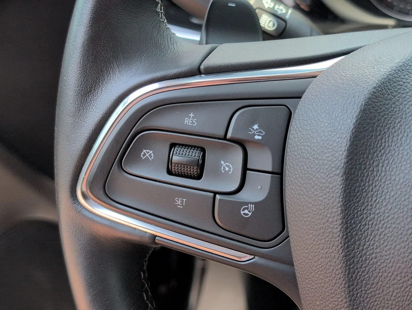 Used 2023 Ebony Twilight Metallic Buick Preferred image 25