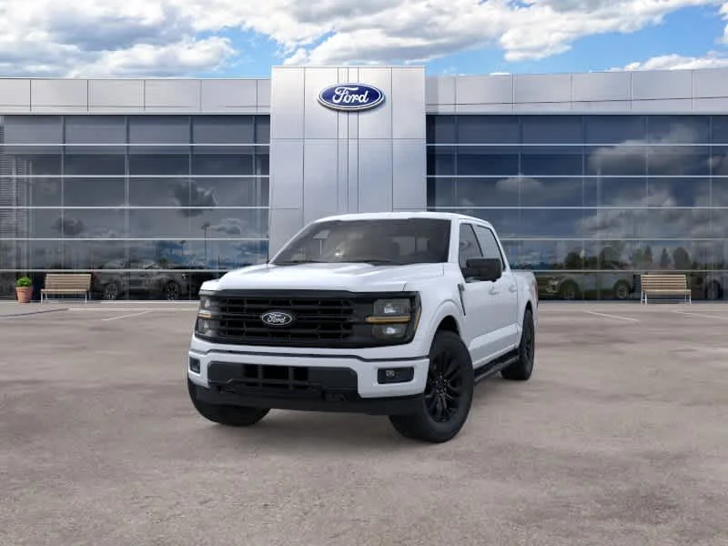 New 2026 Oxford White Ford XLT image 3