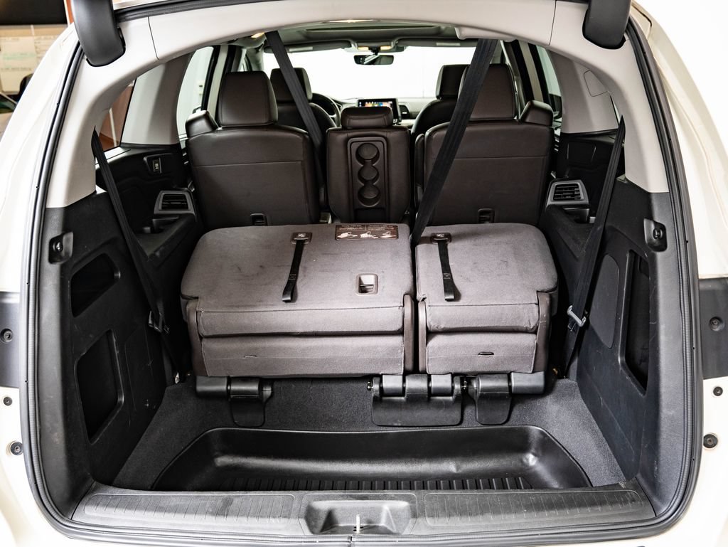 Used 2019 White Honda EX-L image 21