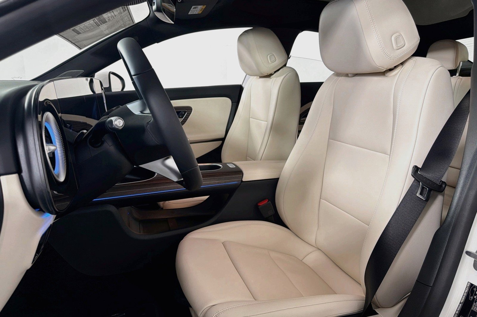 New 2027 Polar White Mercedes-Benz CLA 250+ Electric image 16