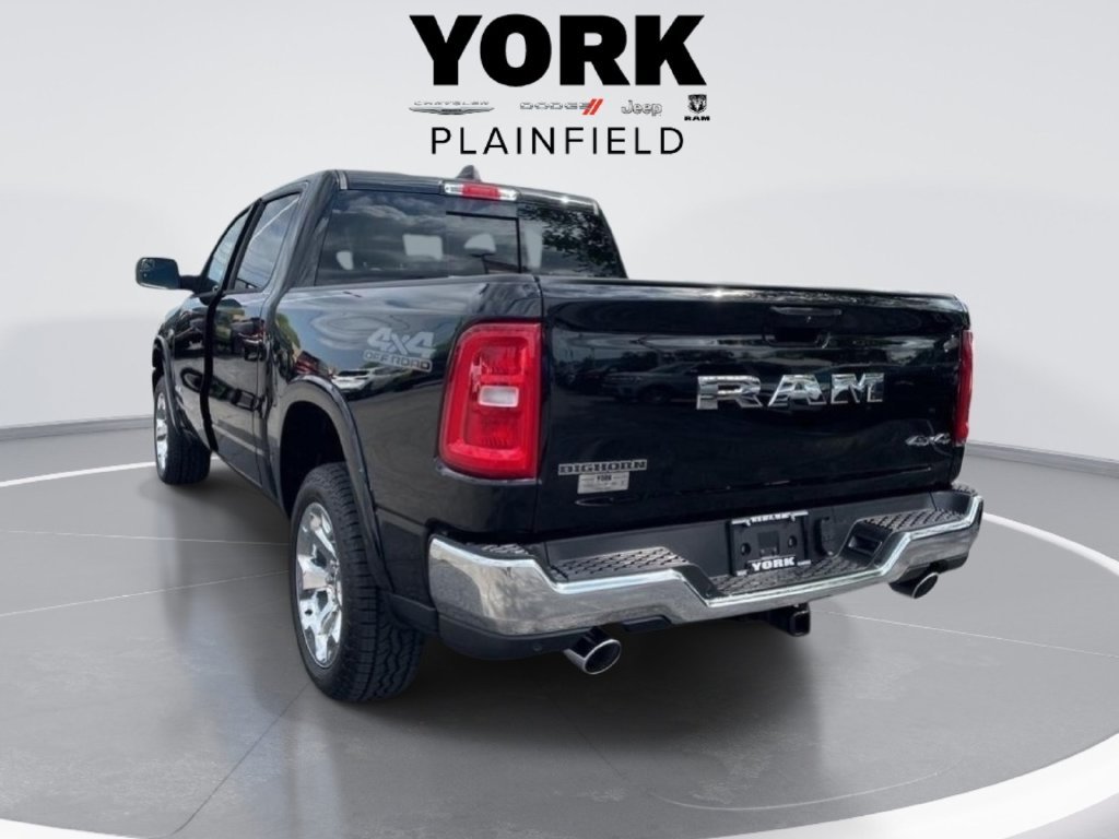 New 2026 Diamond Black Crystal Pearl-Coat Exterior Paint RAM Big Horn/Lone Star image 3