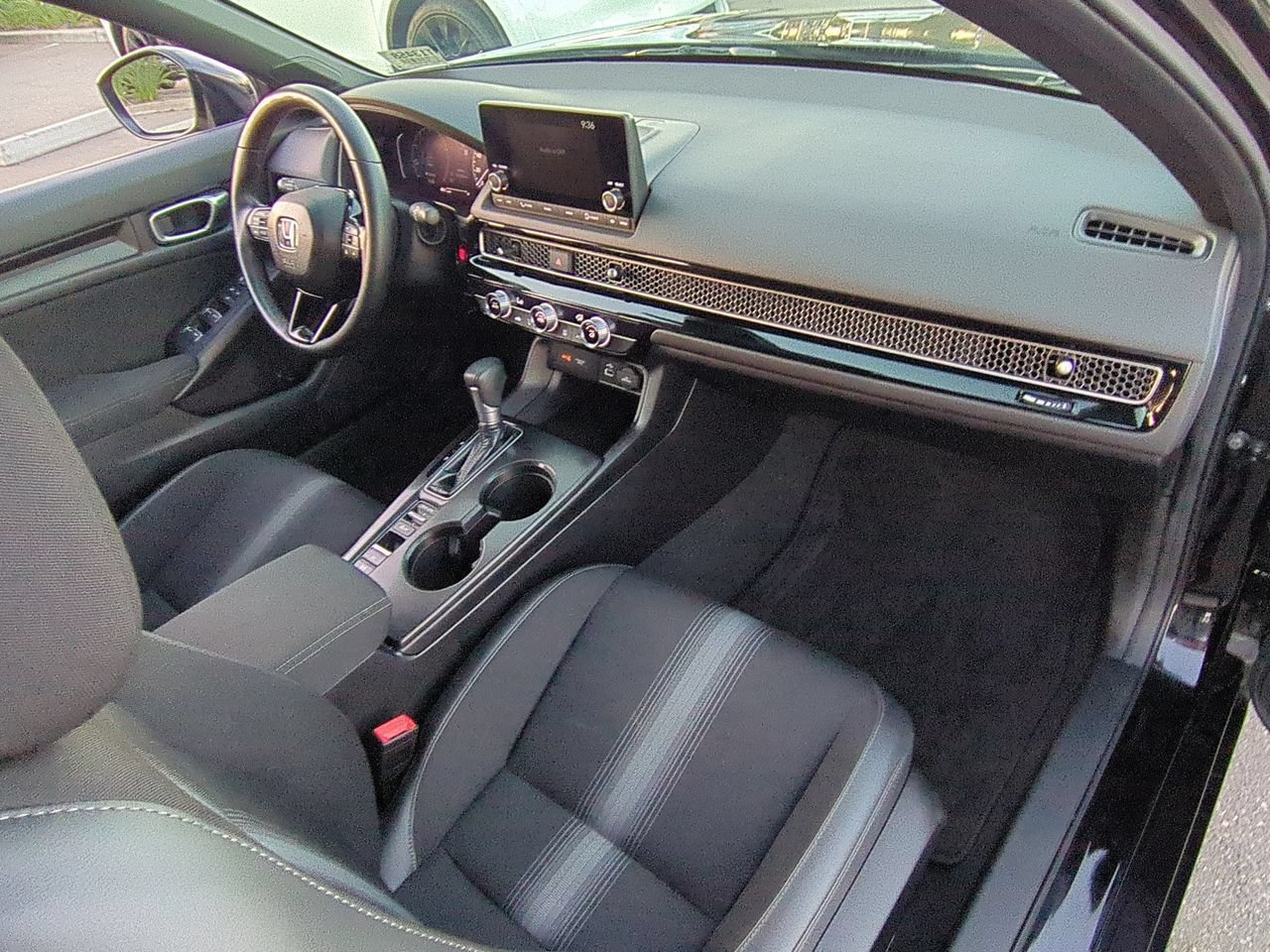 Used 2024  Honda Sport image 26