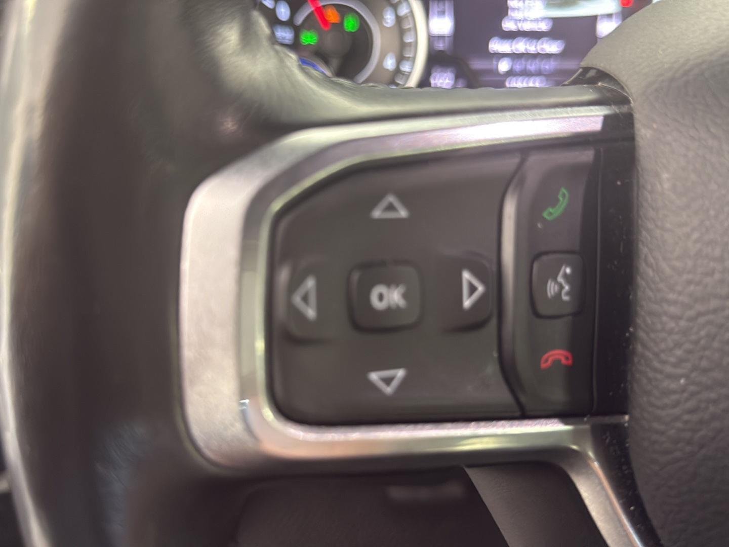 Used 2020 Patriot Blue Pearlcoat Ram Laramie image 15