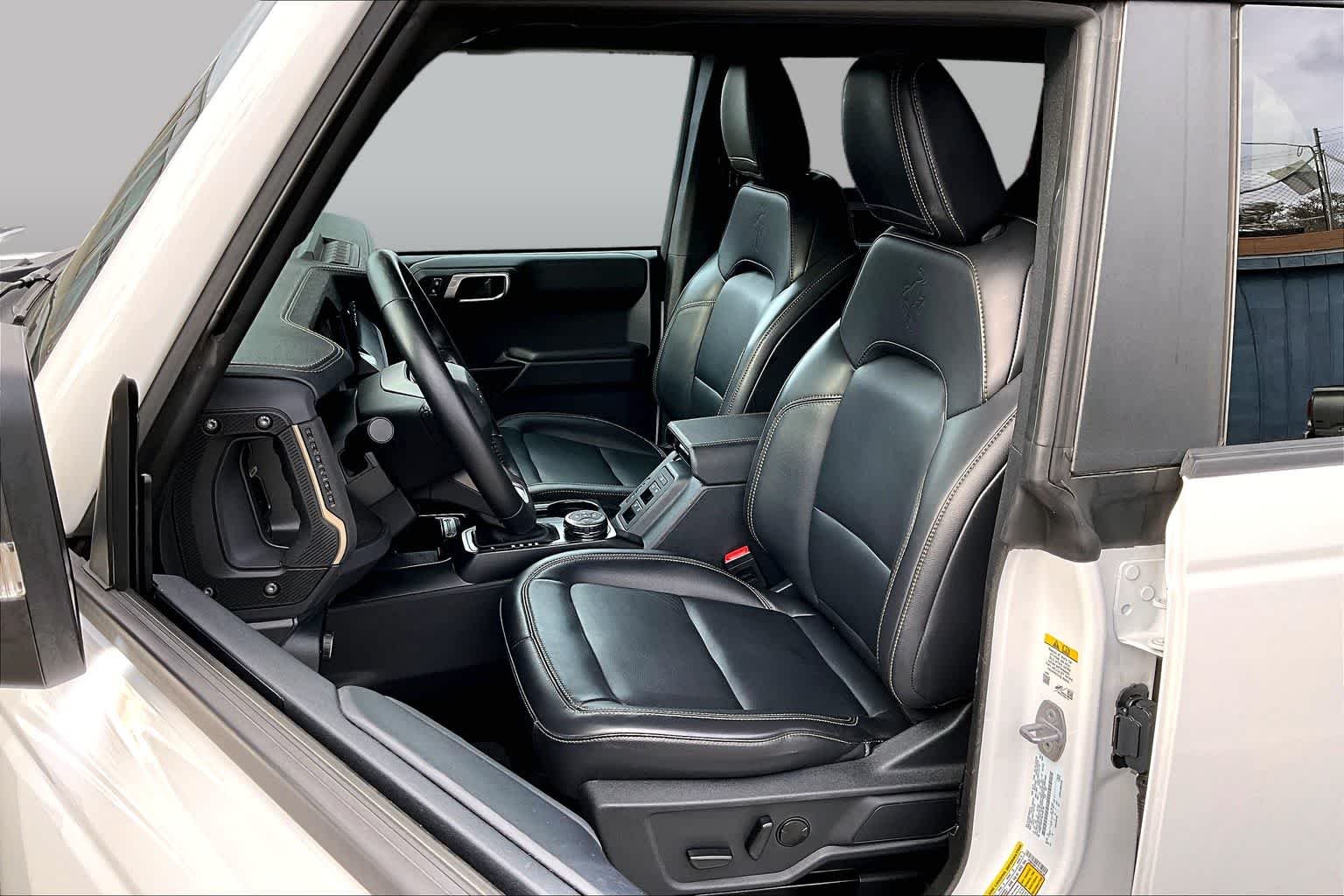 Used 2025 Oxford White Clearcoat Ford Badlands image 10
