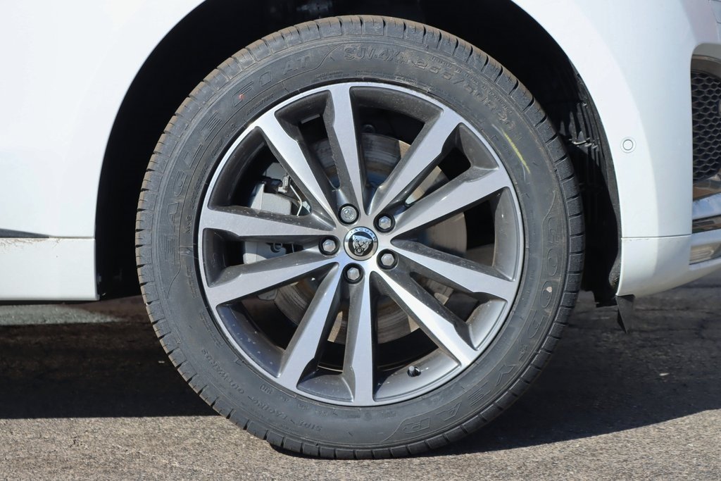 2026 JAGUAR F-PACE - Image 8