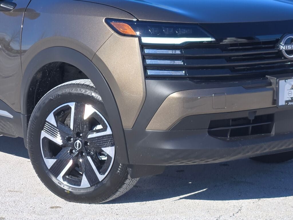 Used 2026 Brown Nissan SV image 3