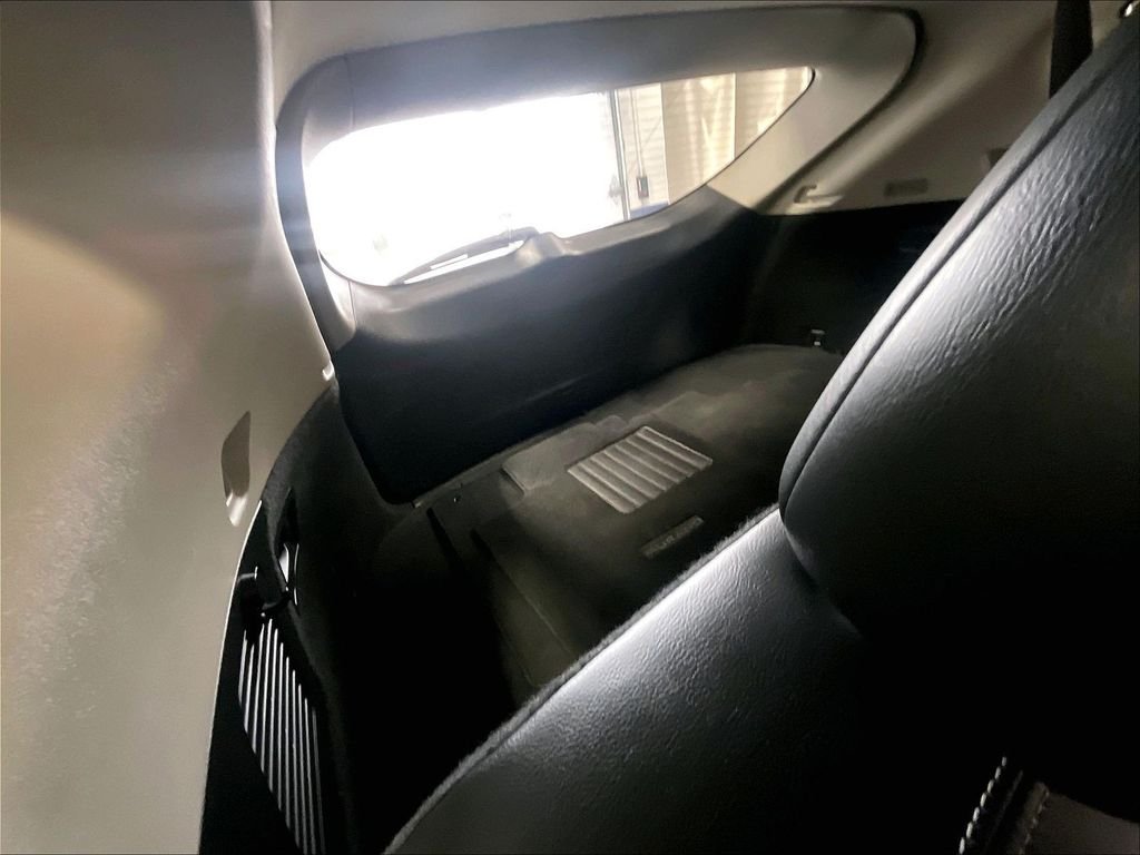 Used 2018 Gray Nissan SL image 17