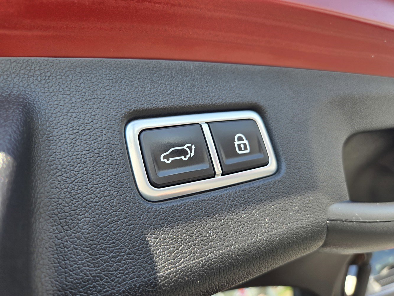 Used 2022 Passion Red Tintcoat Kia X-Line EX image 35