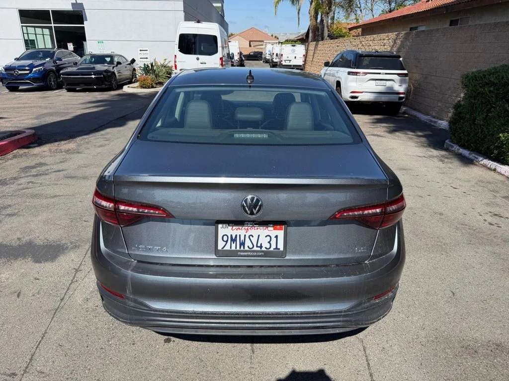 Used 2024 Gray Volkswagen 1.5T SE image 10