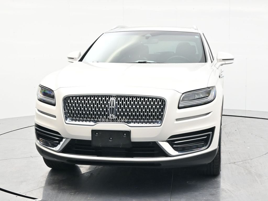 Used 2019 White Platinum Clearcoat Metallic Lincoln Reserve image 2