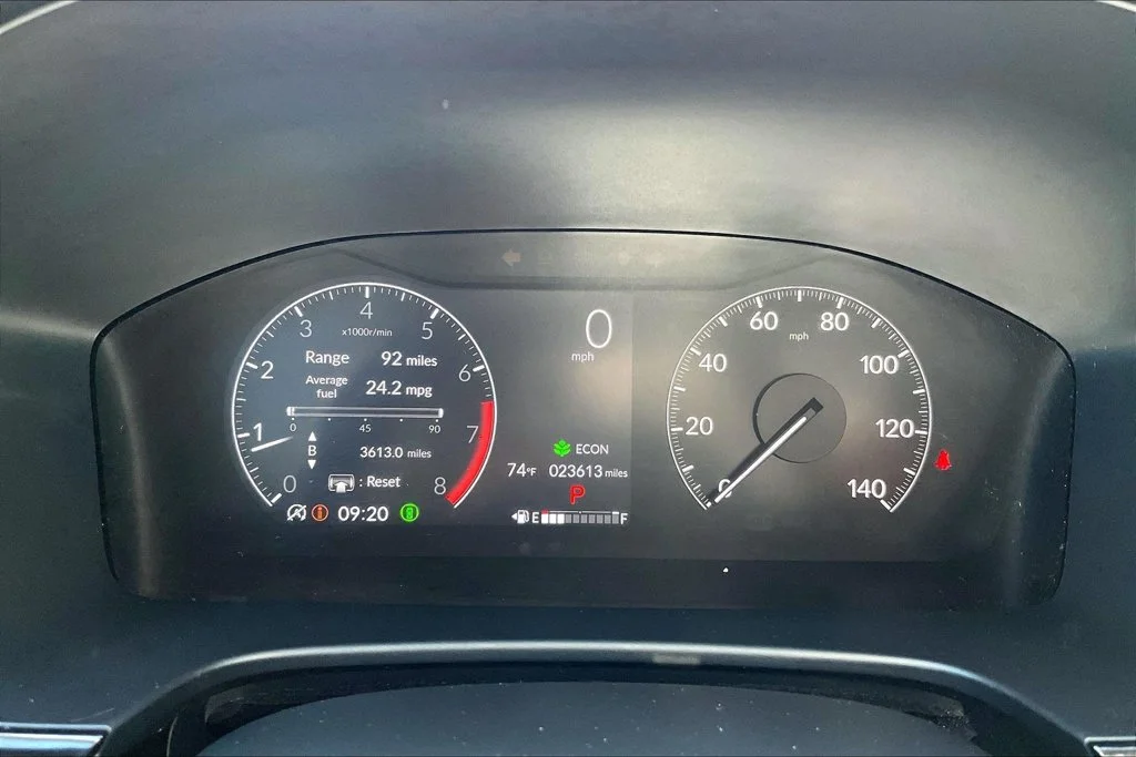 Used 2023 Silver Honda EX-L image 23