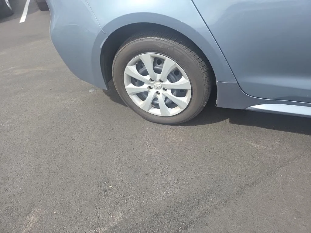 Certified Used 2020  Toyota LE image 14