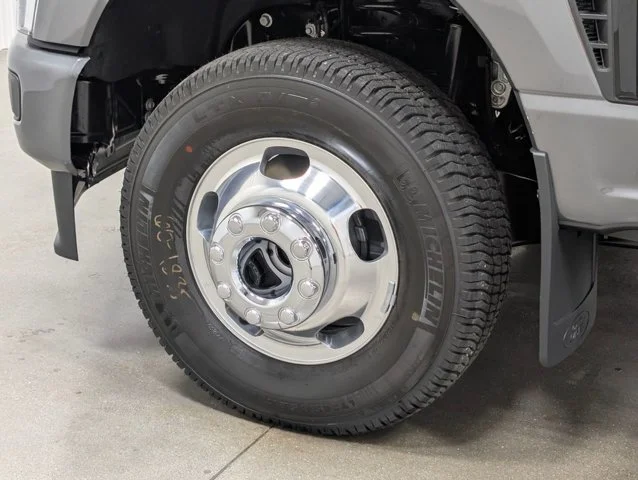 New 2026 Carbonized Gray Metallic Ford F-350® Platinum® image 42