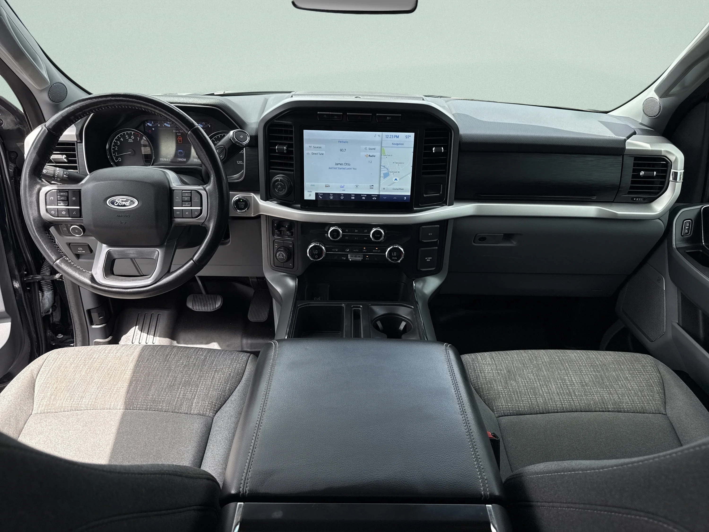Used 2021 Antimatter Blue Metallic Ford XLT image 18