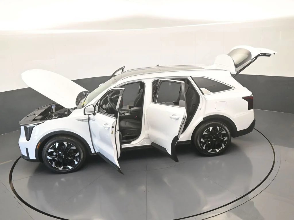 Used 2025 Glacial White Pearl Kia EX image 67