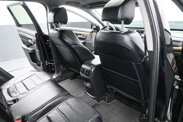 Used 2018 Crystal Black Pearl Honda EX-L image 12