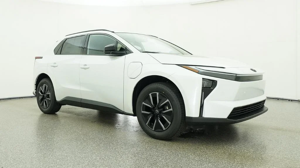 New 2026 Wind Chill Pearl Toyota XLE image 46