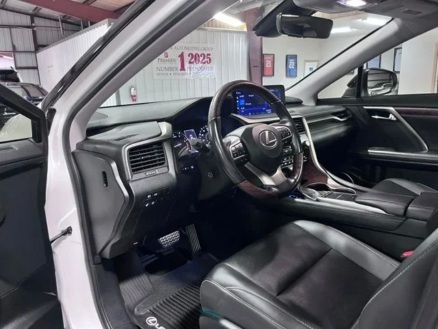Used 2022 White Lexus 350L image 10