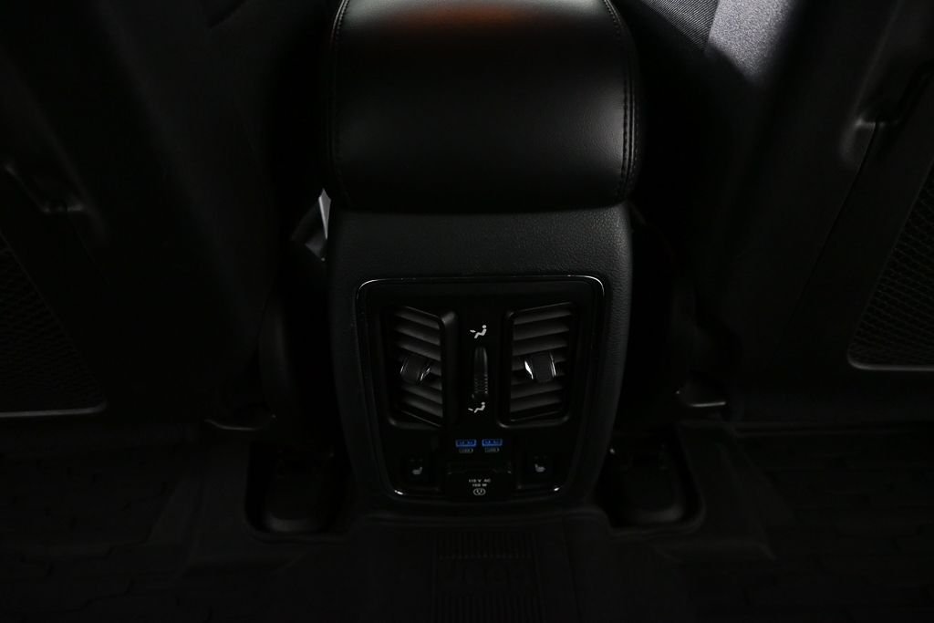Used 2018 Blue Jeep Limited image 17
