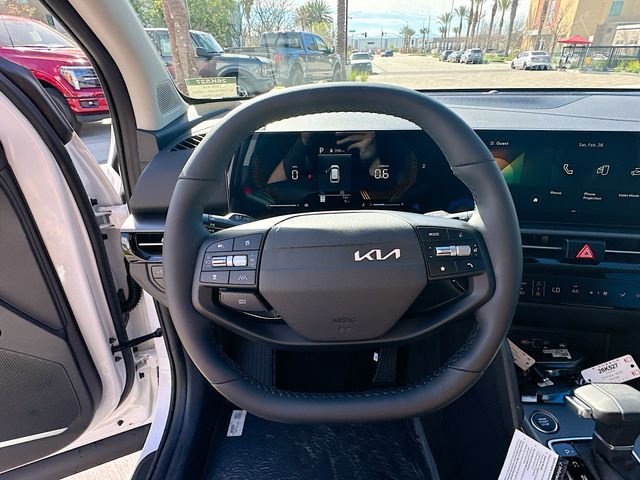 Used 2026 Glacial White Pearl Kia EX image 11