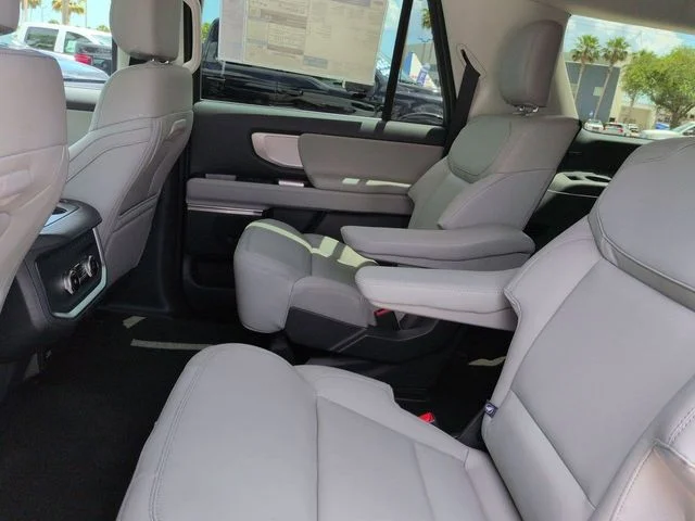 New 2026 Star White Metallic Tri-Coat Ford MAX Active image 14