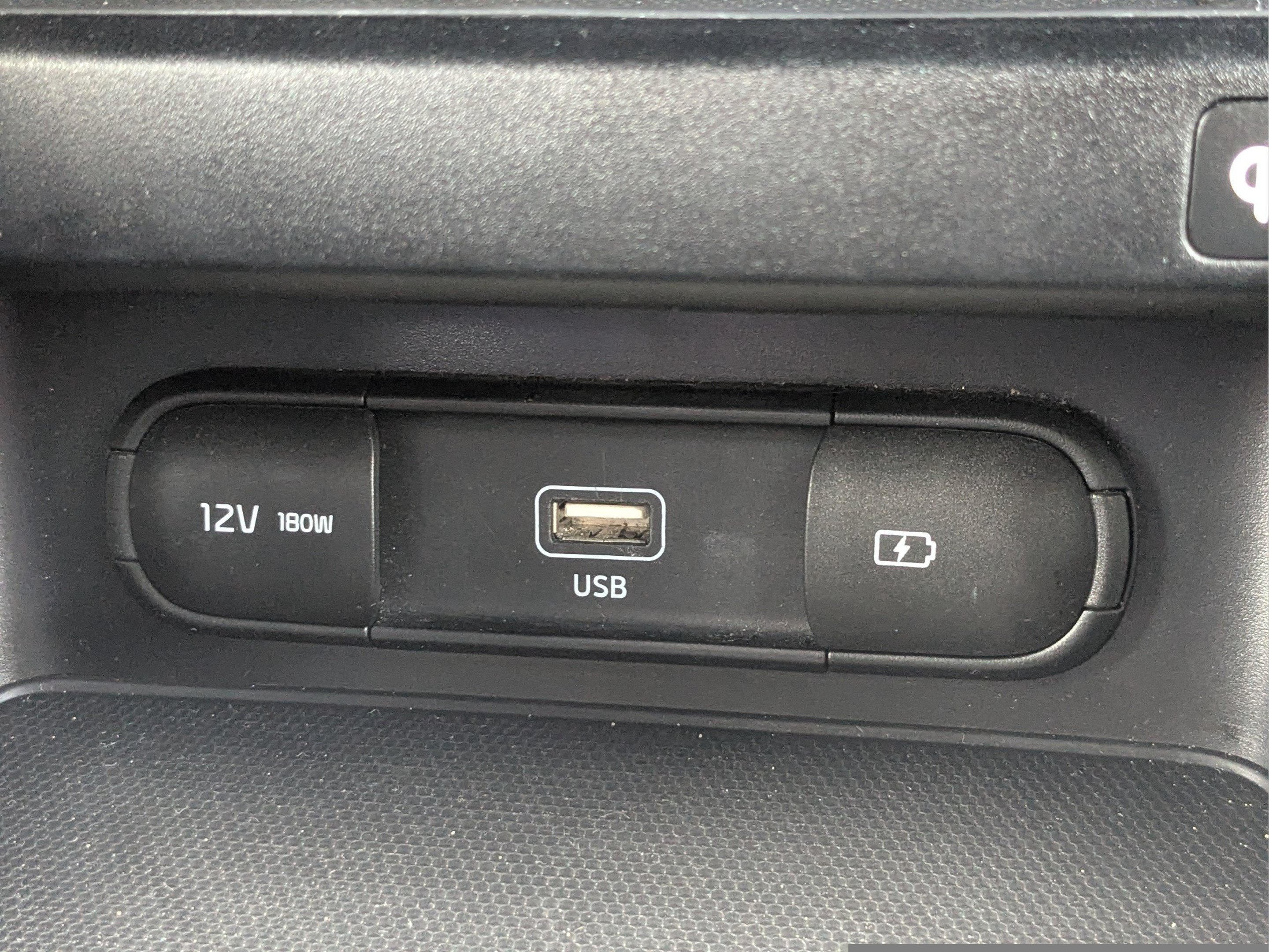 2023 Kia Forte GT - Photo 19