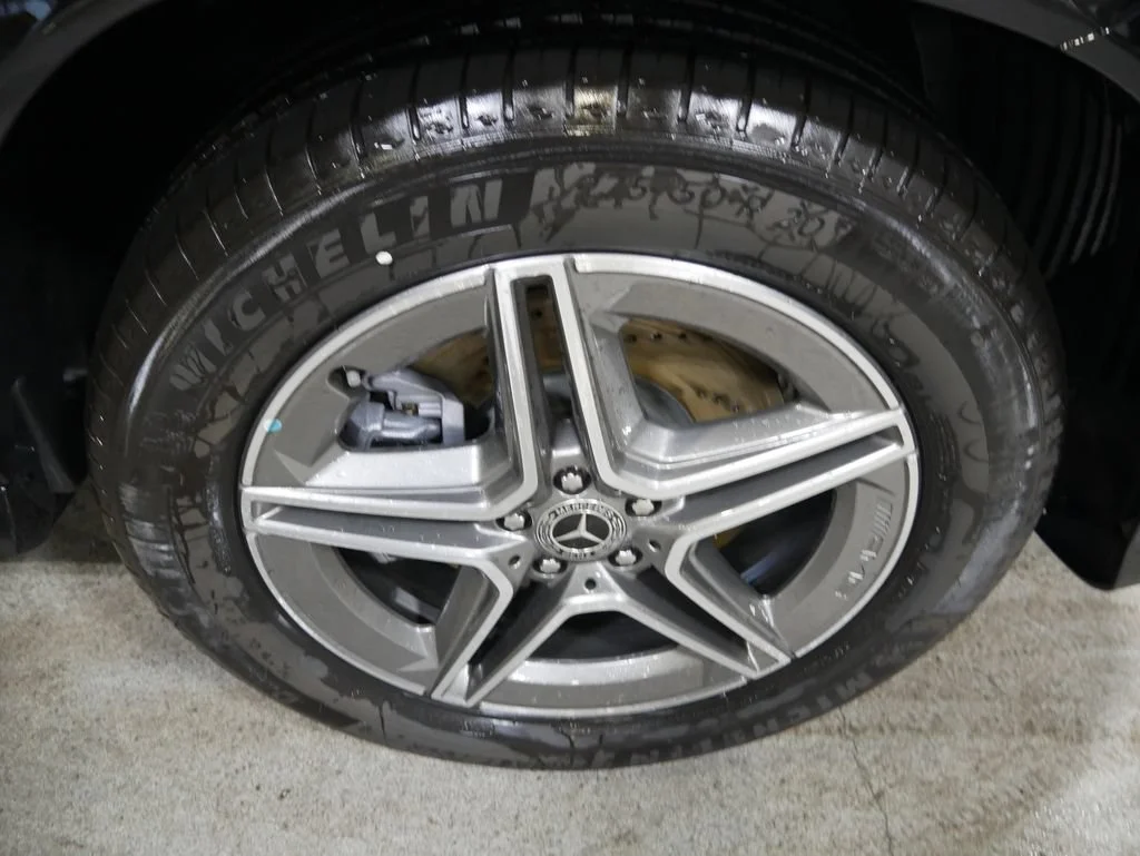 New 2026 Black Mercedes-Benz GLE 350 image 12