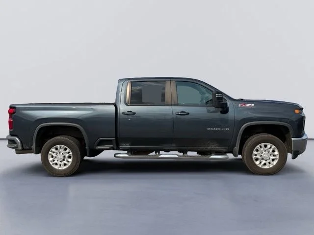 Used 2020 Gray Chevrolet LT image 1